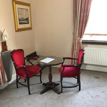 The Leeson Guest house 2*
