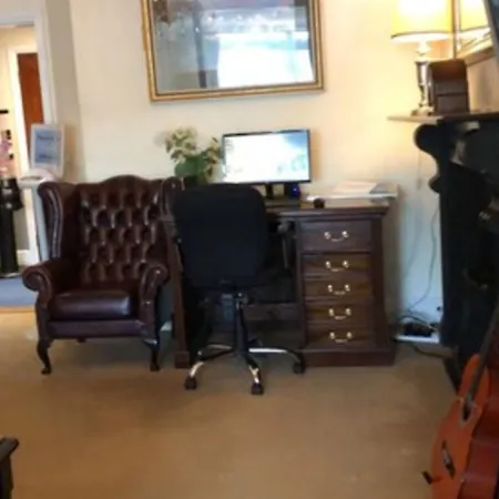 בית הארחה The Leeson